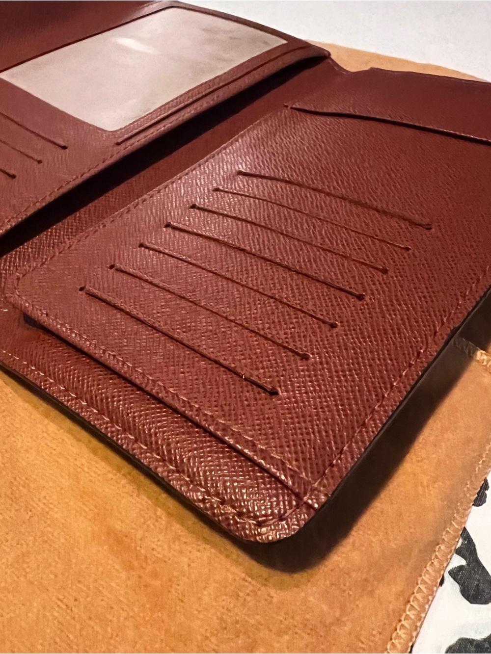 FLASH SALE🔥🔥RARE & EXCELLENT  CONDITION 100% AUTHENTIC LV WALLET💗💗💗 - Picture 8 of 12